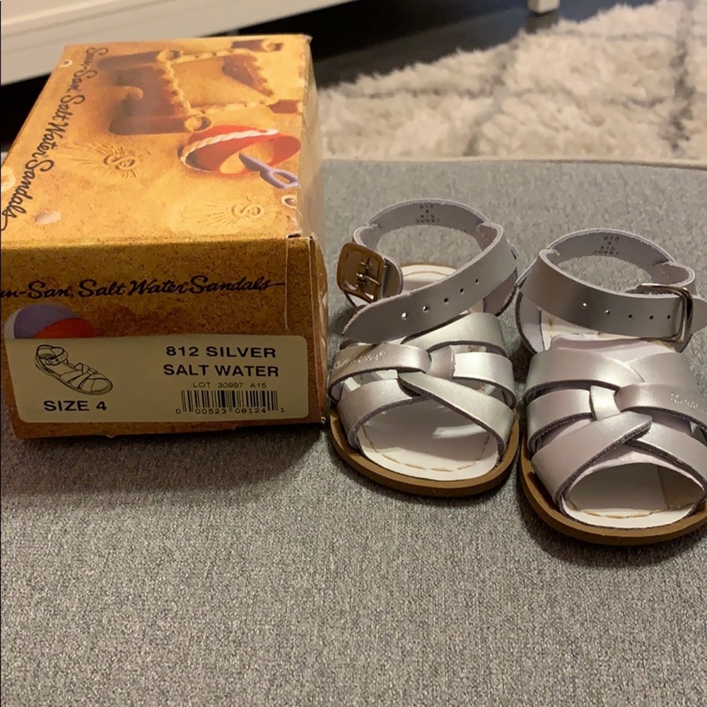 NWT Toddler Salt Water Sandals